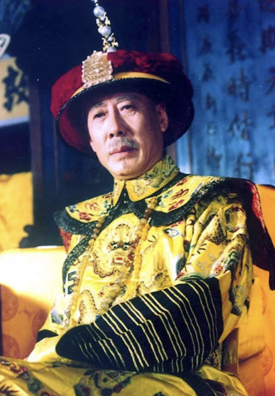 《乾隆王朝》焦晃論到最神似的清朝皇帝,不能不介紹給新一代網友認識這 《乾隆王朝》焦晃論到最神似的清朝皇帝,不能不介紹給新一代網友認識這