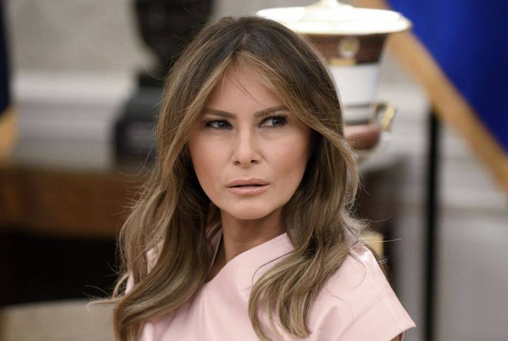 Melania Trump嬲什麼呢?是嬲丈夫無心肝?Melania剛過去4月的48歲生日,總統大清早在 Melania Trump嬲什麼呢?是嬲丈夫無心肝?Melania剛過去4月的48歲生日,總統大清早在