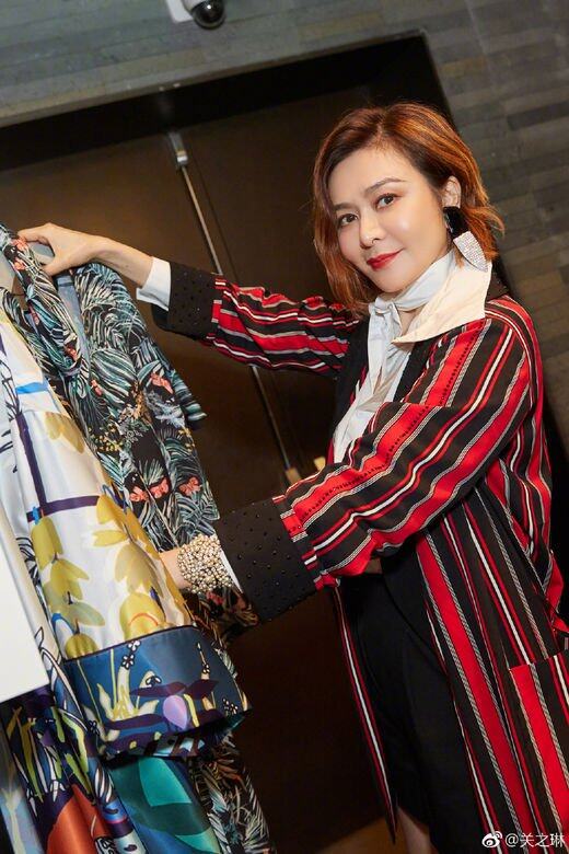 陳泰銘據說身家有32億美元,他們開始交往,在2014年低調結婚,這時候沒有 陳泰銘據說身家有32億美元,他們開始交往,在2014年低調結婚,這時候沒有