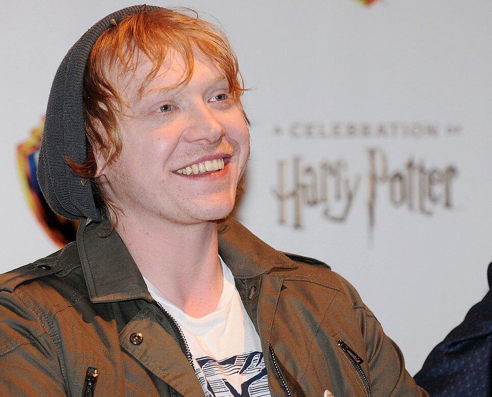 那十年,Rupert Grint就是在攝影機後面的家生活和成長。由於小演員數量多,很多 那十年,Rupert Grint就是在攝影機後面的家生活和成長。由於小演員數量多,很多