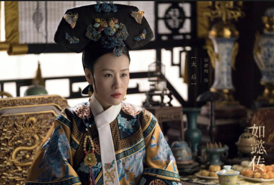剛才提到《如懿傳》一個重要的人物關係:嫻妃的姑姑,在前作《甄嬛傳》由蔡少 剛才提到《如懿傳》一個重要的人物關係:嫻妃的姑姑,在前作《甄嬛傳》由蔡少