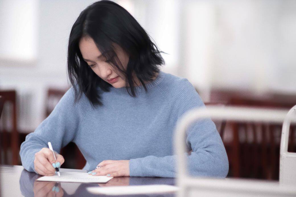 【影評】《你好,之華》:岩井俊二X周迅版《情書》找回你失去的青春 【影評】《你好,之華》:岩井俊二X周迅版《情書》找回你失去的青春