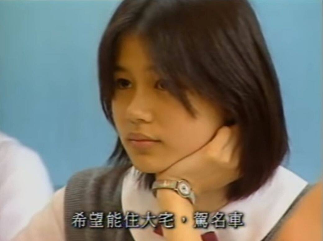 黃翠如向來不算超級漂亮,但翠如BB的清純形象一直存在,近二十年前的 黃翠如向來不算超級漂亮,但翠如BB的清純形象一直存在,近二十年前的