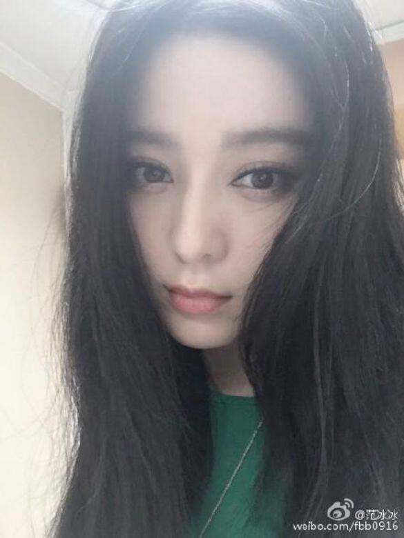 而根據內地的官媒報導,范冰冰目前已被政府控制,接下來將接受法律裁 而根據內地的官媒報導,范冰冰目前已被政府控制,接下來將接受法律裁