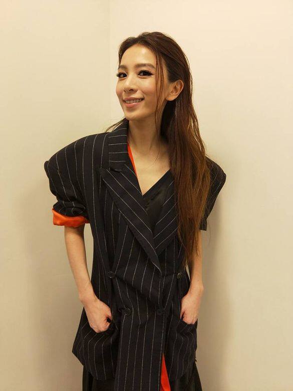 Hebe, 單身 Hebe, 單身