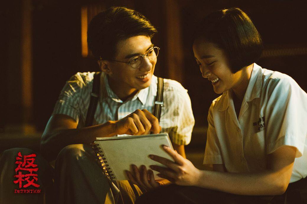《返校》的時代背景為1962年的台灣，女學生與男老師發展師生戀，在問題叢生