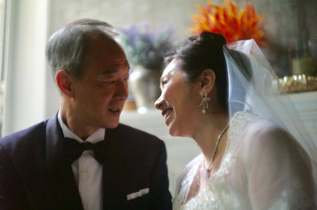 峻哥兒子亦向Helen道謝:「媽媽剛走咗嗰段時間爸爸真係好崩潰,甚至曾經諗 峻哥兒子亦向Helen道謝:「媽媽剛走咗嗰段時間爸爸真係好崩潰,甚至曾經諗