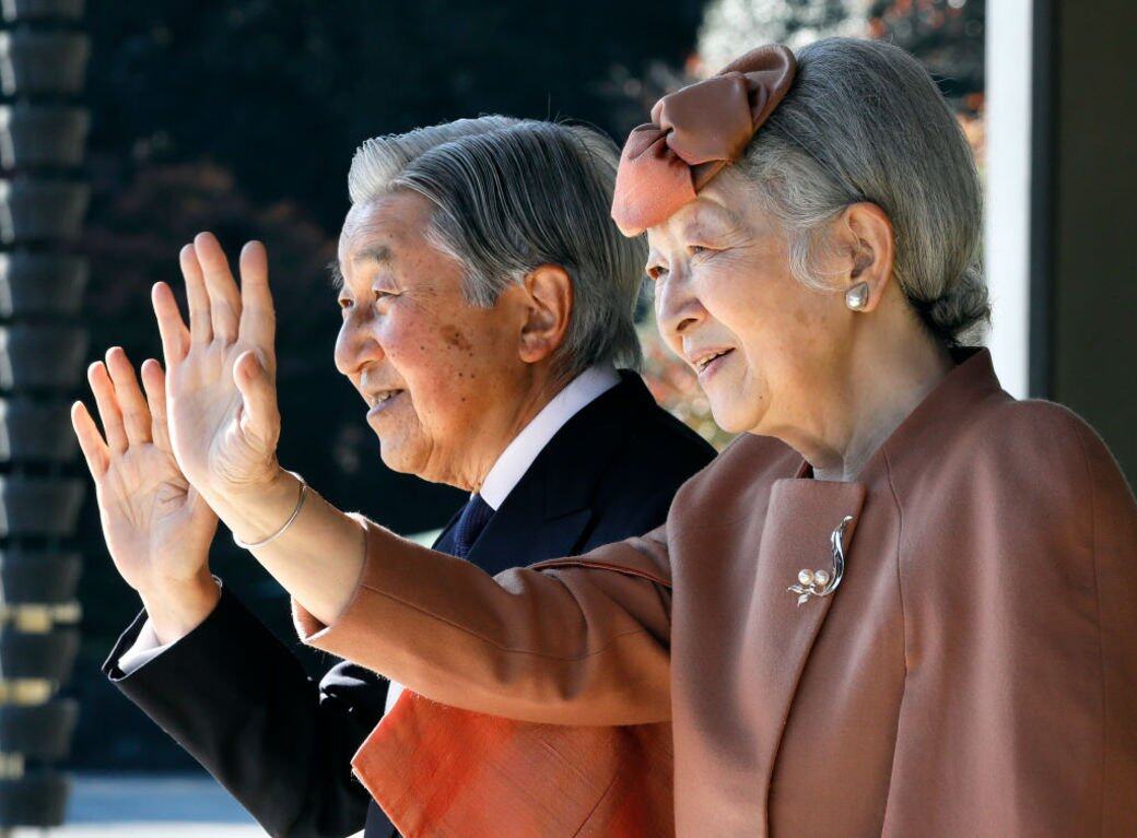 又例如從前王室規定孩子出生後,要交給奶媽照顧教育,美智子在兒女出 又例如從前王室規定孩子出生後,要交給奶媽照顧教育,美智子在兒女出
