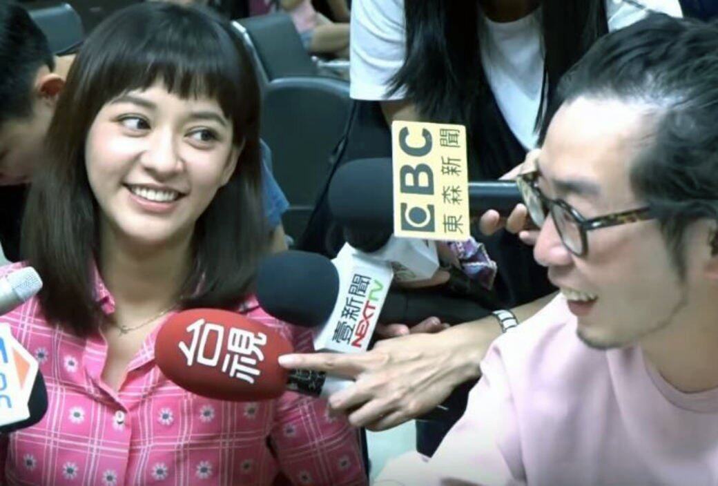 愛上被愛陳意涵早前被揭懷孕,在七夕情人節偕同孩子的爸許富翔以一 愛上被愛陳意涵早前被揭懷孕,在七夕情人節偕同孩子的爸許富翔以一