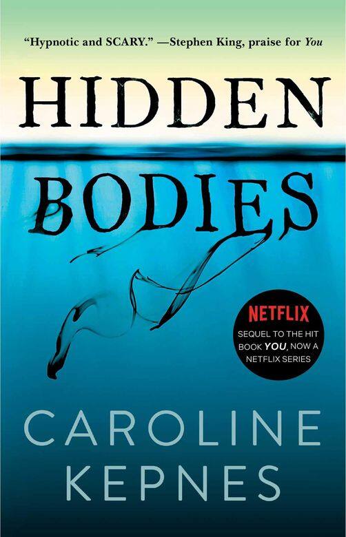 《安眠書店》第二季根據小說續作《隱藏之身》(Hidden Bodies)結合新故事線進行改編。製 《安眠書店》第二季根據小說續作《隱藏之身》(Hidden Bodies)結合新故事線進行改編。製