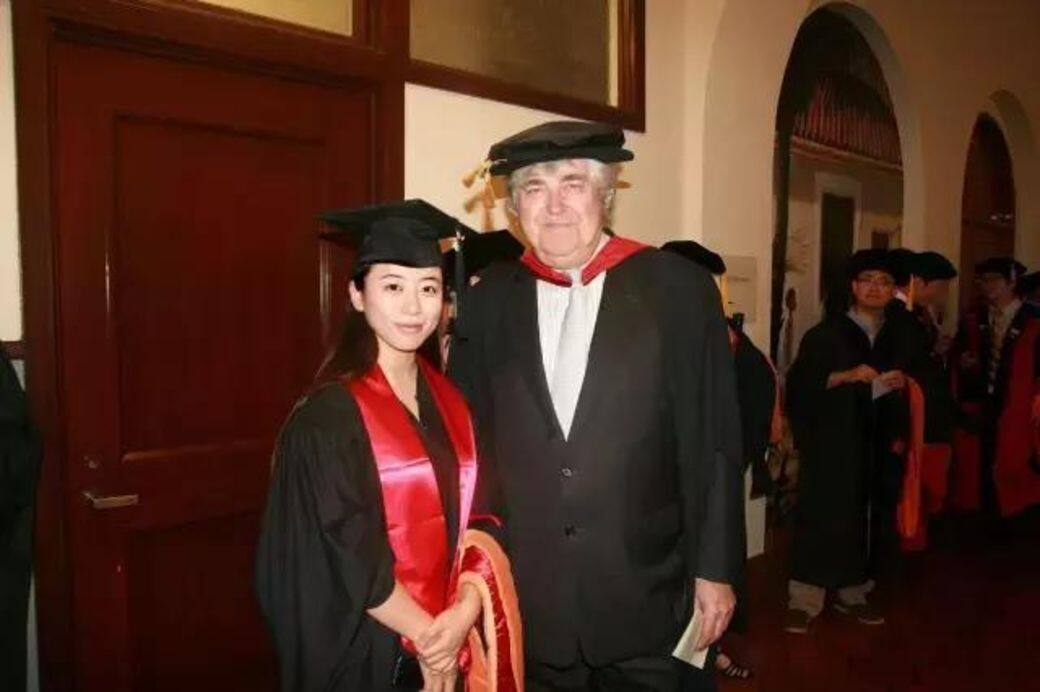 張璐令人驚喜的,不單是她所擁有的超強履歷,更是她近女神級數的外表 張璐令人驚喜的,不單是她所擁有的超強履歷,更是她近女神級數的外表