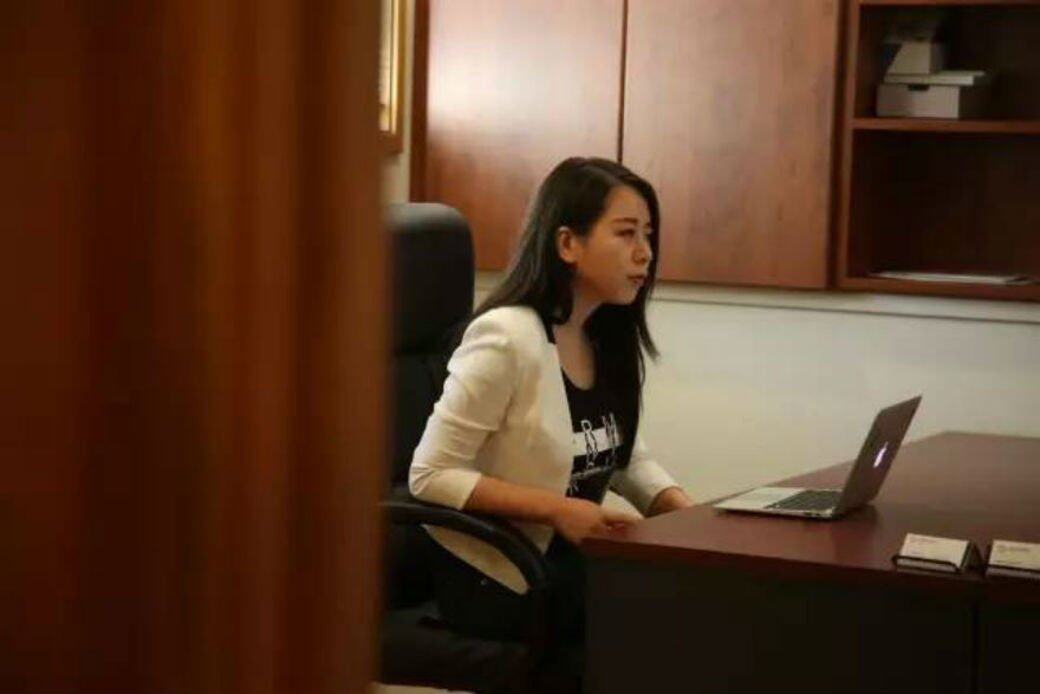 張璐當然對自己的能力充滿信心。能登上福布斯「30 under 30」,位位皆是風雲人 張璐當然對自己的能力充滿信心。能登上福布斯「30 under 30」,位位皆是風雲人