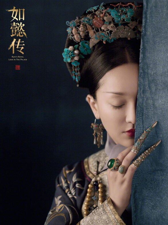 觀眾很專業,追劇之餘還會兼顧兩齣劇集的比拼,由演員片酬到戲服造型 觀眾很專業,追劇之餘還會兼顧兩齣劇集的比拼,由演員片酬到戲服造型