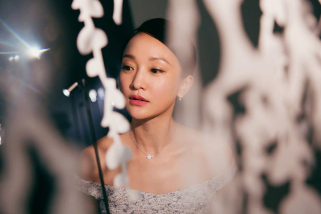 女演員辛酸史!周迅曾過份憂慮無法拍戲:「我太誠實面對感情。」 女演員辛酸史!周迅曾過份憂慮無法拍戲:「我太誠實面對感情。」