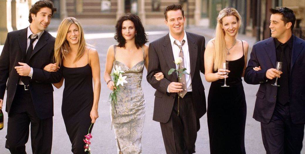 要數90年代長壽處境喜劇,毫無疑問《Friends》絕對是名副其實第一位!或許它未 要數90年代長壽處境喜劇,毫無疑問《Friends》絕對是名副其實第一位!或許它未