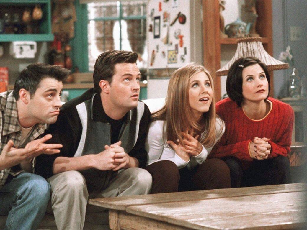 《Friends》譽滿天下,高峰時期在一百多個國家播放,而2004年的大結局,甚至在美國 《Friends》譽滿天下,高峰時期在一百多個國家播放,而2004年的大結局,甚至在美國