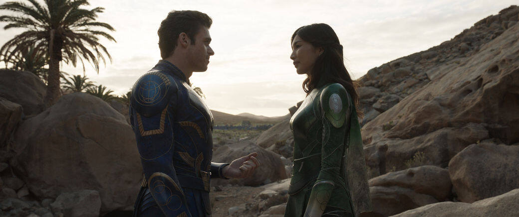 今次的《Eternals》中,Gemma擔大旗成為第一女主角Sersi,帶領永恆族尋找族人的真正意 今次的《Eternals》中,Gemma擔大旗成為第一女主角Sersi,帶領永恆族尋找族人的真正意