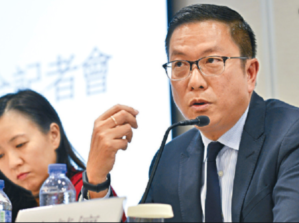 施伯雄爸爸施榮怡 施伯雄爸爸施榮怡