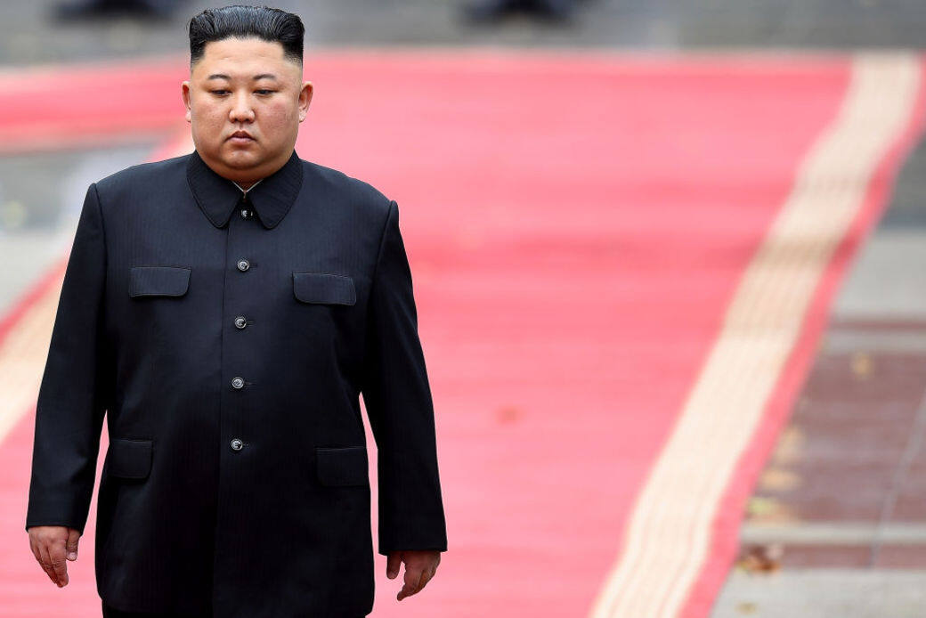 36歲的北韓最高領導人金正恩上月疑似「病危」。報導表示,金正恩日前秘密 36歲的北韓最高領導人金正恩上月疑似「病危」。報導表示,金正恩日前秘密