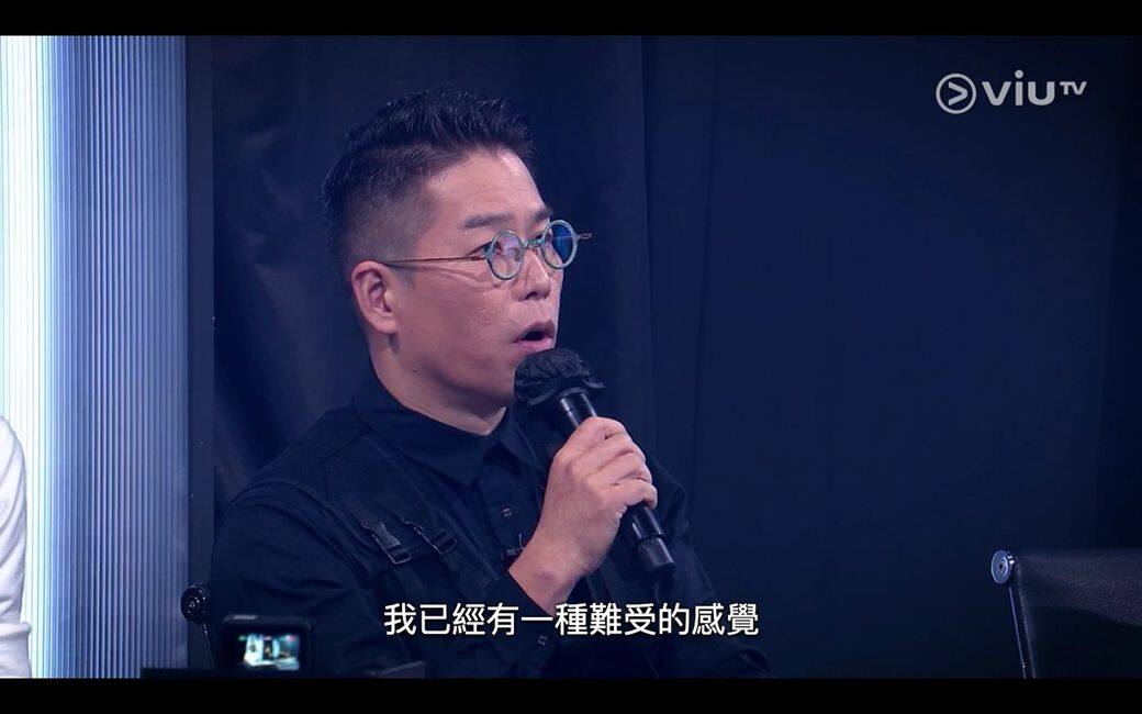 但這也並非最多網民「負評」的評語,林海峰在《造星3》評論時更提及與鄭伊 但這也並非最多網民「負評」的評語,林海峰在《造星3》評論時更提及與鄭伊