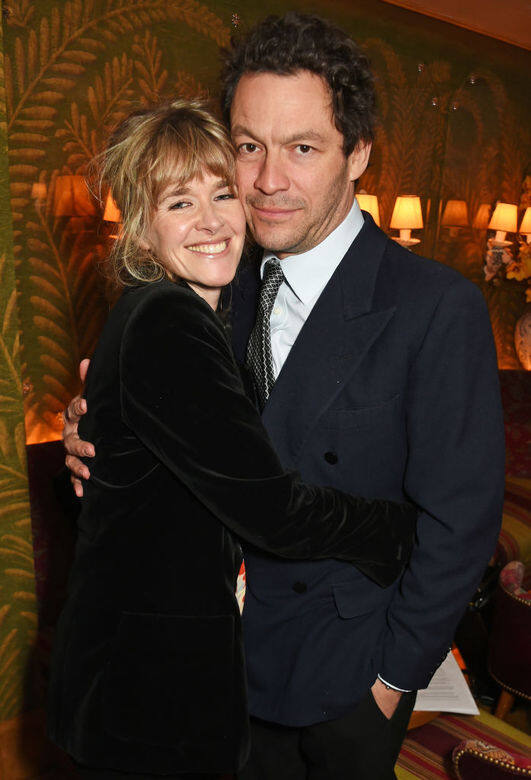 據指 Dominic West 的老婆 Catherine 是一名景觀設計師,更是愛爾蘭貴族後代,婚後與 Dominic West 據指 Dominic West 的老婆 Catherine 是一名景觀設計師,更是愛爾蘭貴族後代,婚後與 Dominic West