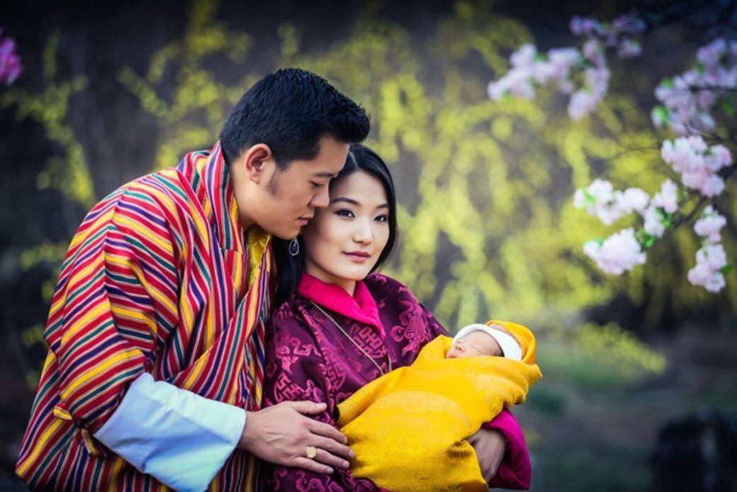 婚後4年,不丹國王和王妃有了自己的孩子,2016年2月小王子吉格梅(Jigme Namgyel 婚後4年,不丹國王和王妃有了自己的孩子,2016年2月小王子吉格梅(Jigme Namgyel