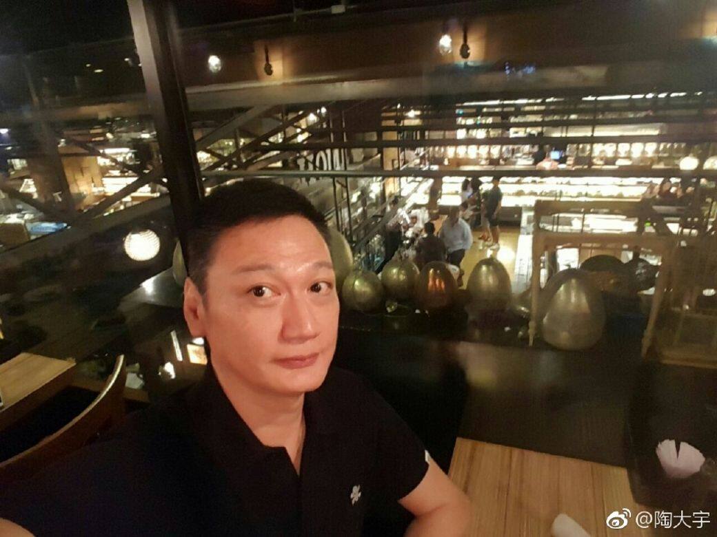 之後,爛仔形象360變成永遠都西裝畢挺的江承宇。陶大宇在戲中飾演法官 之後,爛仔形象360變成永遠都西裝畢挺的江承宇。陶大宇在戲中飾演法官