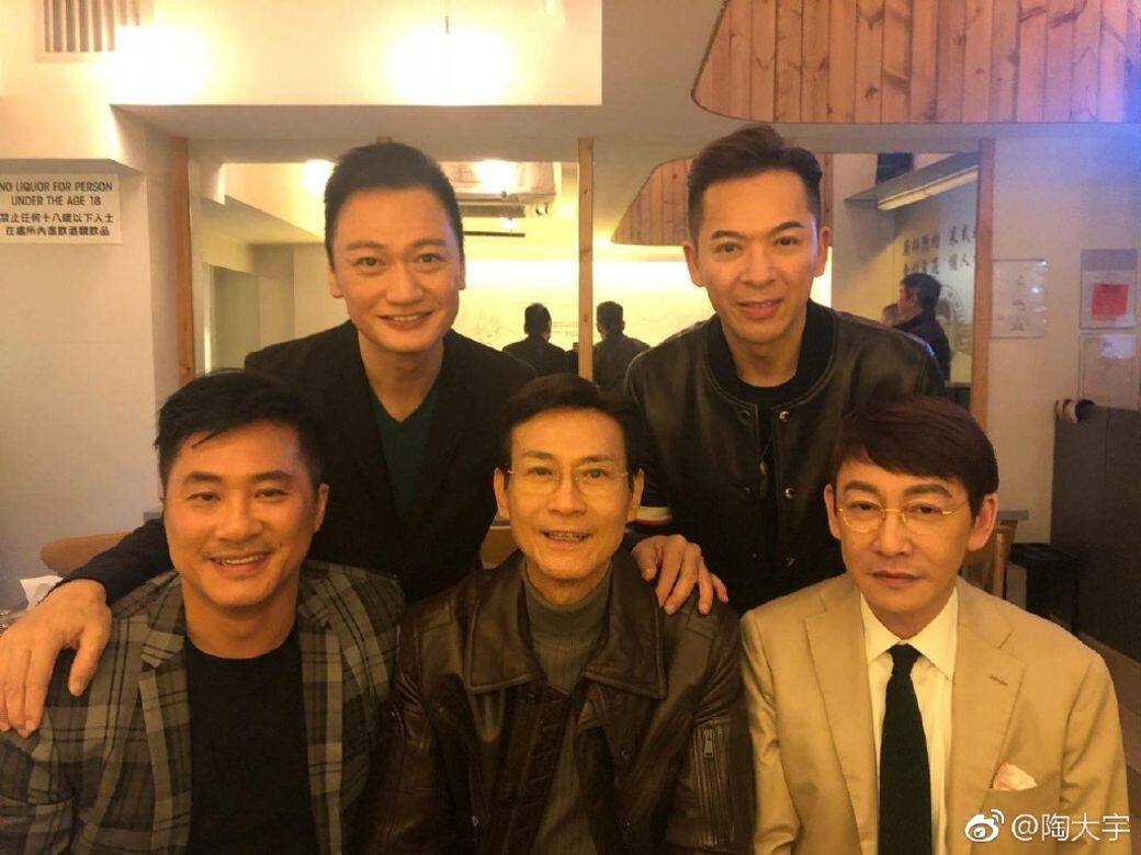 當年大宇和郭羨妮合演容祖兒都有份的《學警出更》,在戲中演「翻撻」成功的 當年大宇和郭羨妮合演容祖兒都有份的《學警出更》,在戲中演「翻撻」成功的