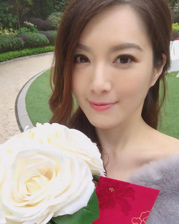 作為「處女黨」最後一個結婚的成員 作為「處女黨」最後一個結婚的成員