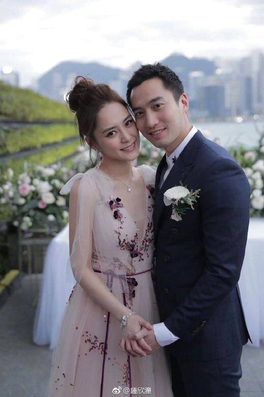 去年尾她與台灣醫生賴弘國(Michael)結婚 去年尾她與台灣醫生賴弘國(Michael)結婚