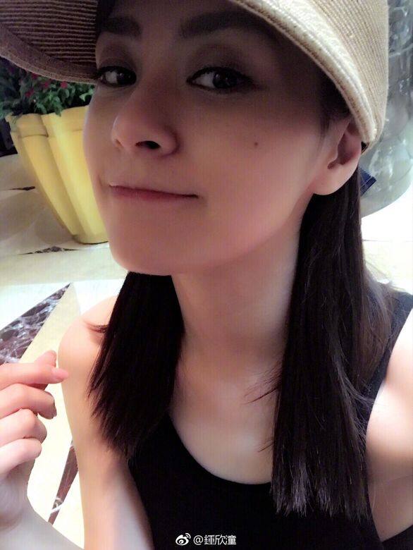 另外亦有指阿嬌媽媽怕女兒於台灣置業後 另外亦有指阿嬌媽媽怕女兒於台灣置業後