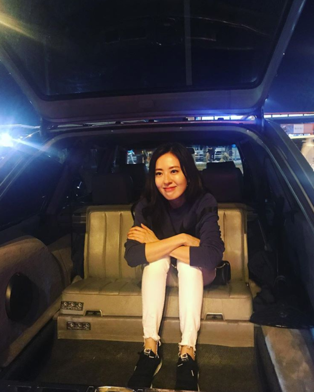 唐詩詠是鄭嘉穎的契妹,感情深厚自然亦有獲邀出席婚禮 唐詩詠是鄭嘉穎的契妹,感情深厚自然亦有獲邀出席婚禮