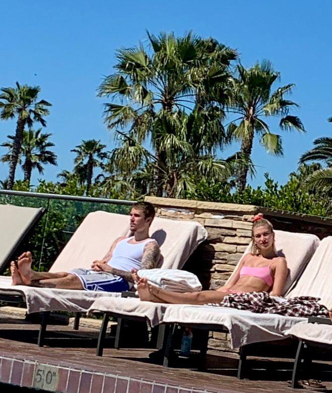 而日前 Justin 與 Hailey 而日前 Justin 與 Hailey
