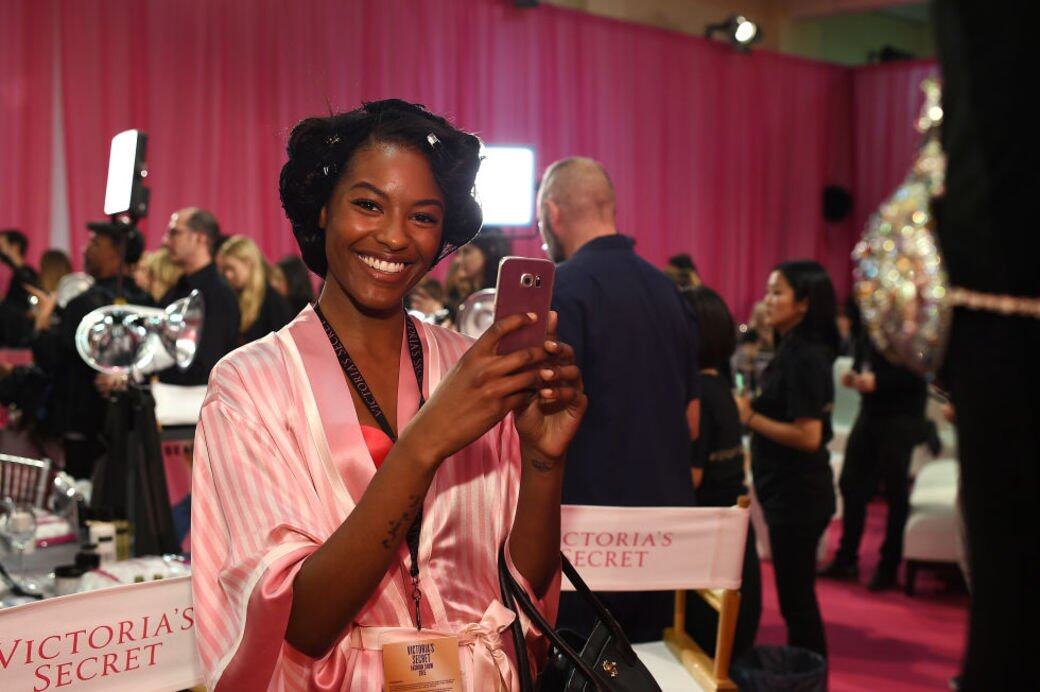 Gigi Hadid, Victoria's Secret, Angel, Kendall Jenner, Alessandra Ambrosio, Selfie Gigi Hadid, Victoria's Secret, Angel, Kendall Jenner, Alessandra Ambrosio, Selfie