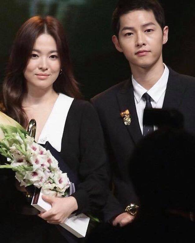 其實今年初雙宋已經被發現未有再戴上婚戒 其實今年初雙宋已經被發現未有再戴上婚戒