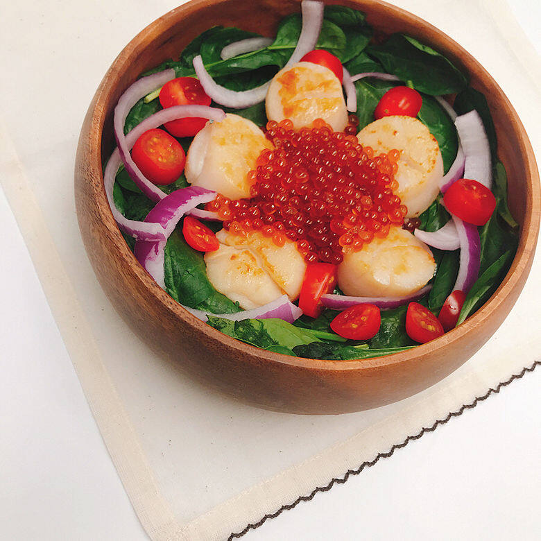 梁諾妍健康飲食法 5.  三文魚子帶子菠菜沙律