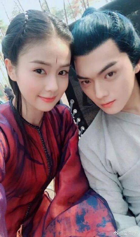 許凱早前與《招搖》女拍檔白鹿被指拍拖 許凱早前與《招搖》女拍檔白鹿被指拍拖