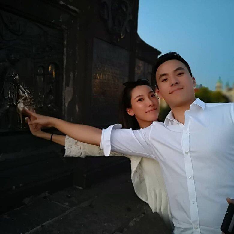 婚後兩人隨即誕下大女何煦齡(Tittania 婚後兩人隨即誕下大女何煦齡(Tittania