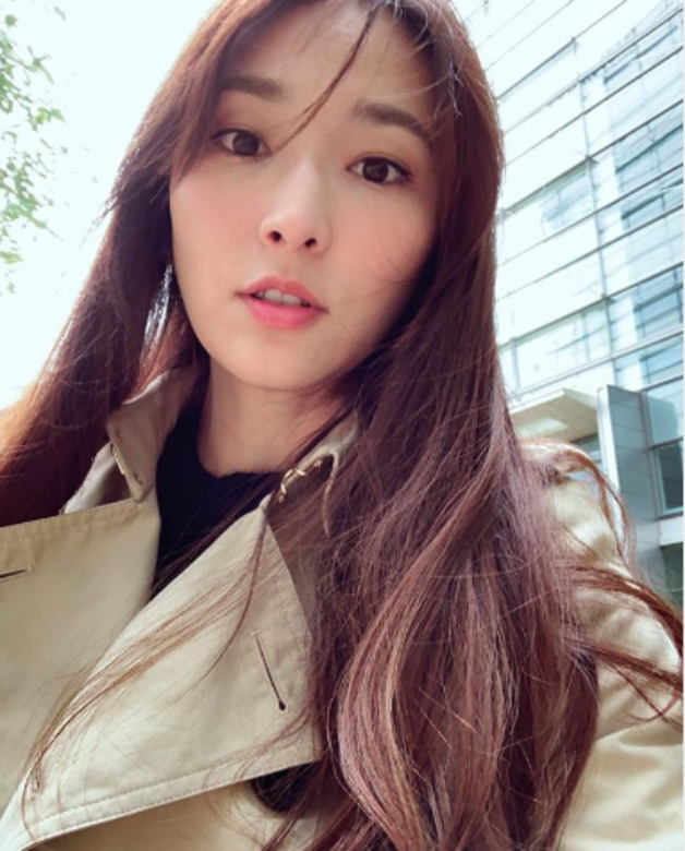 不過,吳佩慈的傳奇人生,與男朋友紀曉波分不開,年紀不過40出頭的紀曉 不過,吳佩慈的傳奇人生,與男朋友紀曉波分不開,年紀不過40出頭的紀曉