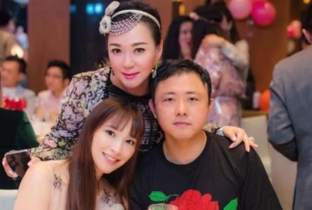 紀曉波與吳佩慈交往後曾經在2012年傳出分手,不過二人經得起考驗,復合 紀曉波與吳佩慈交往後曾經在2012年傳出分手,不過二人經得起考驗,復合