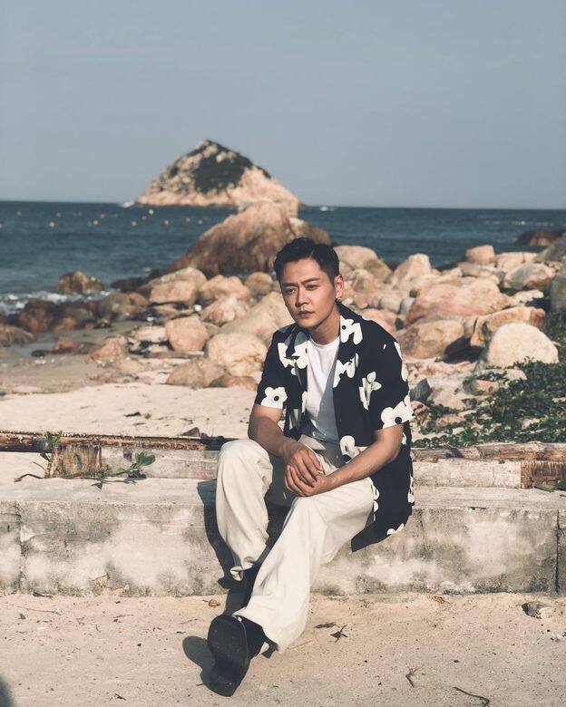 張振朗與楊偲泳在2019年相戀,最近一同出席洪永城婚禮後算是公開了戀 張振朗與楊偲泳在2019年相戀,最近一同出席洪永城婚禮後算是公開了戀