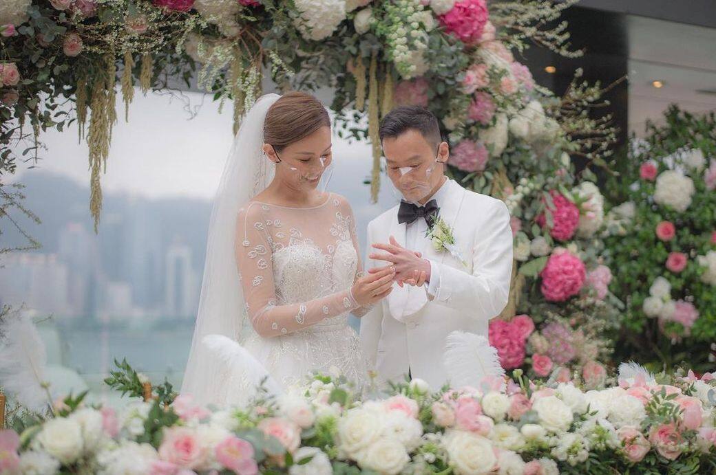 但老公給予老婆的愛又豈止如此?佢部分媒體報導,陳良貴醫生贈予朱慧 但老公給予老婆的愛又豈止如此?佢部分媒體報導,陳良貴醫生贈予朱慧