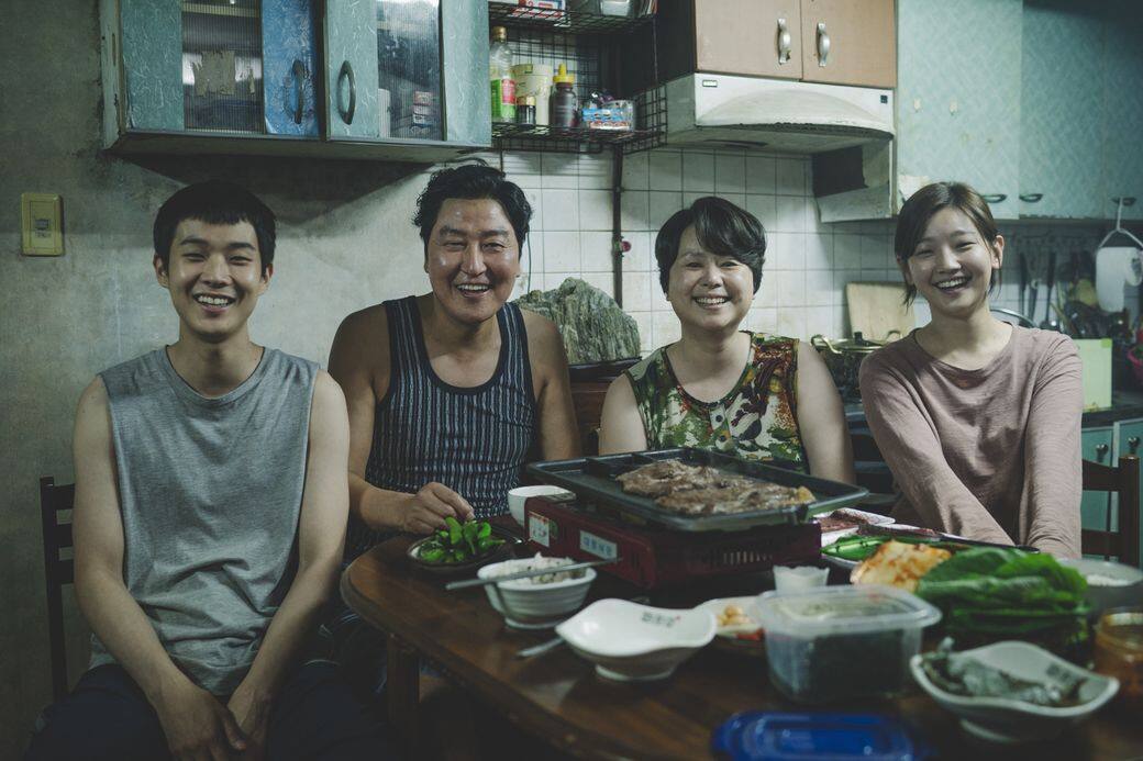 勇奪奧斯卡最佳電影等四獎!《上流寄生族》影評:窮人為了向上游可以去到幾盡? 勇奪奧斯卡最佳電影等四獎!《上流寄生族》影評:窮人為了向上游可以去到幾盡?