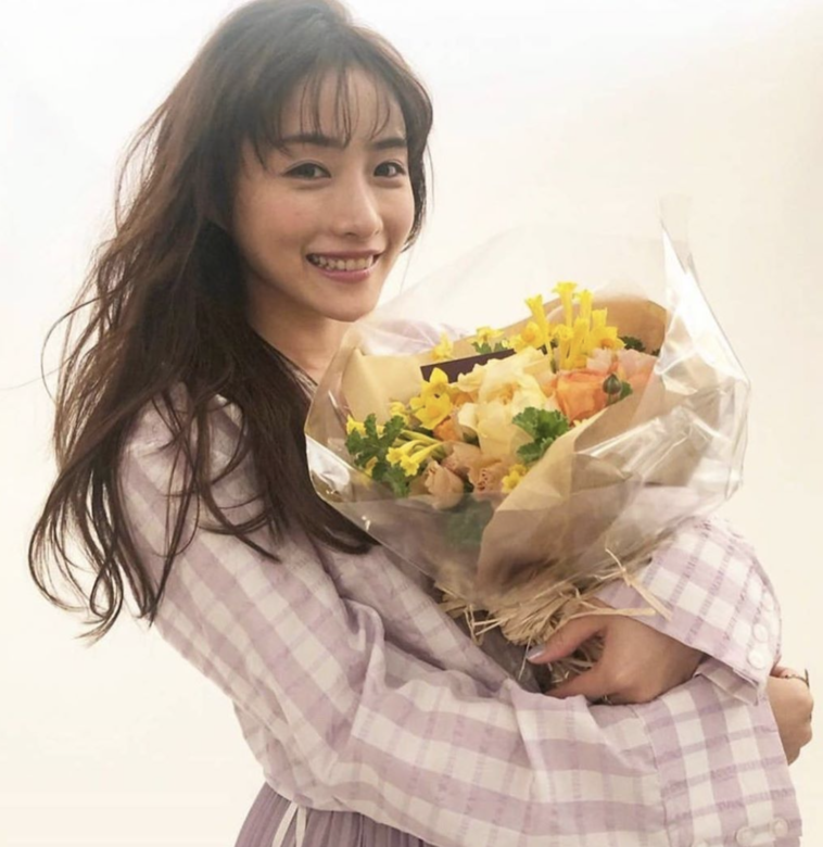 日本女星石原里美宣布結婚,今年33歲的她才剛結束《默默奉獻的灰姑娘 日本女星石原里美宣布結婚,今年33歲的她才剛結束《默默奉獻的灰姑娘