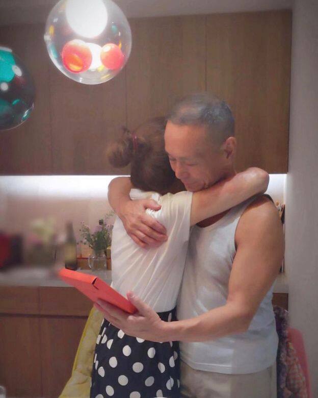 不過阿中當天斷言拒絕,任爸非常感激阿中陪她走過這段路 不過阿中當天斷言拒絕,任爸非常感激阿中陪她走過這段路