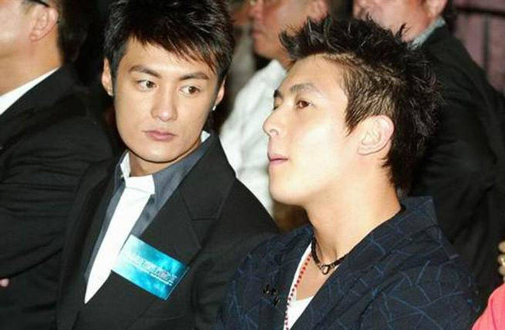 談起兄弟情裂,又怎應不提陳冠希與余文樂, 2002年兩人一起拍攝《無間道》,陳 談起兄弟情裂,又怎應不提陳冠希與余文樂, 2002年兩人一起拍攝《無間道》,陳