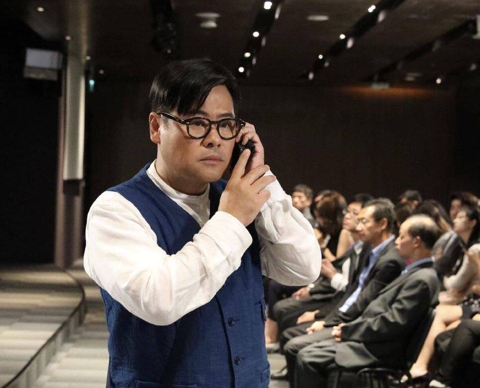 韋家雄近日主演TVB劇集《木棘証人》,戲外的他其實是個獨力湊大兒子三十 韋家雄近日主演TVB劇集《木棘証人》,戲外的他其實是個獨力湊大兒子三十