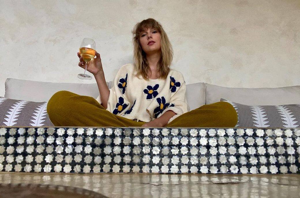Taylor Swift續說:「在Netflix拍攝《Miss Americana》(Taylor Swift紀錄片)之後,這並非最好看的情形。祝你女性 Taylor Swift續說:「在Netflix拍攝《Miss Americana》(Taylor Swift紀錄片)之後,這並非最好看的情形。祝你女性