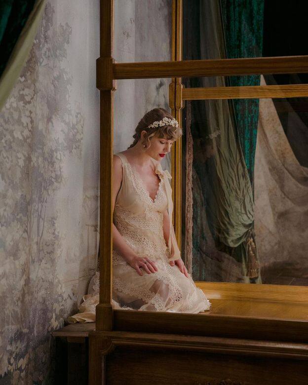 Taylor Swift的追隨者紛紛留言大讚她勇於發聲,並為Netflix的《Ginny & Georgia》送上劣評,在社交 Taylor Swift的追隨者紛紛留言大讚她勇於發聲,並為Netflix的《Ginny & Georgia》送上劣評,在社交