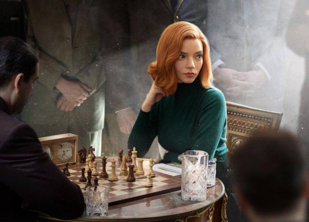 不得不提的是,Anya Taylor-Joy在劇集內的外觀相當漂亮有型,她帶大家回到60年 不得不提的是,Anya Taylor-Joy在劇集內的外觀相當漂亮有型,她帶大家回到60年